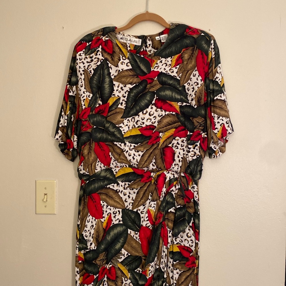MS Chaus Vintage dress-Size 14-Multicolored-Wrap style dress.